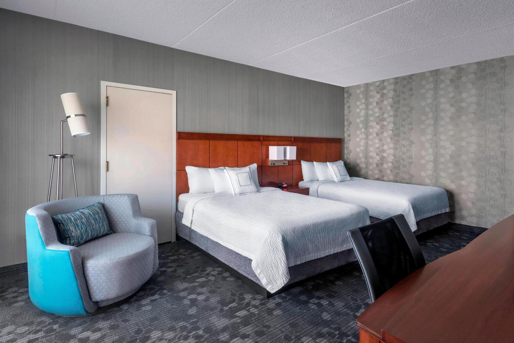 Courtyard Newark Liberty International Airport Hotell Exteriör bild